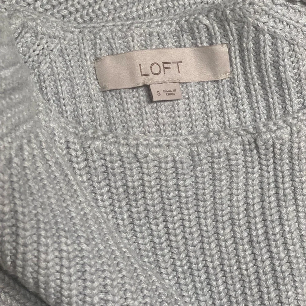Loft Gray Ribbed Sweater - Picture 3 of 5